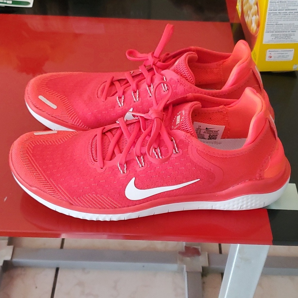 Nike free rn 2018